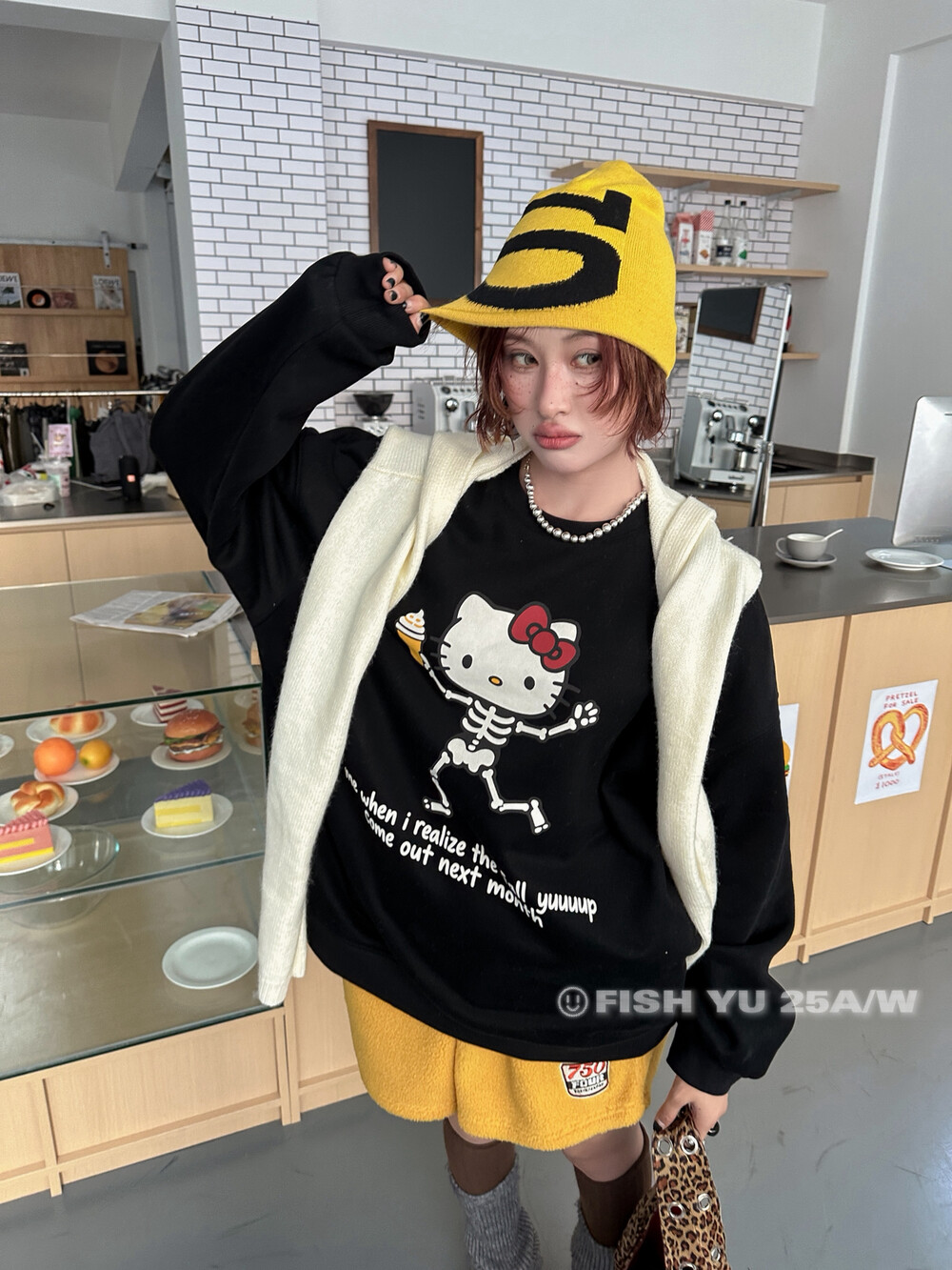 YU家冬新款欧货Kitty猫发泡印花加绒宽松圆领卫衣大版上衣25715