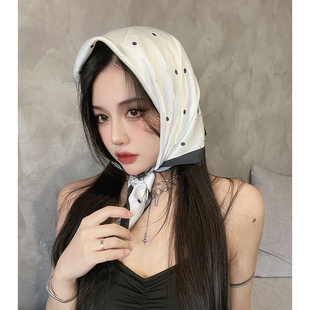 法式复古波点黑白小方巾夏头巾女包头时尚百搭丝巾搭配衬衫高级感