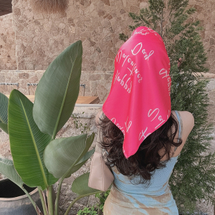 尤嘻岛轻美式辣妹y2k字母头巾女包头时尚夏季音乐节方巾抹胸丝巾