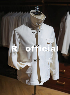 爱穿衣服的让先生 奶白温润系工装夹克 龙虾扣夹克