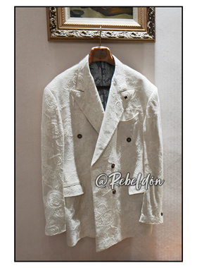 Rebeldon 2025AW白色腰果花西装 秋冬款 爱穿衣服的让先生