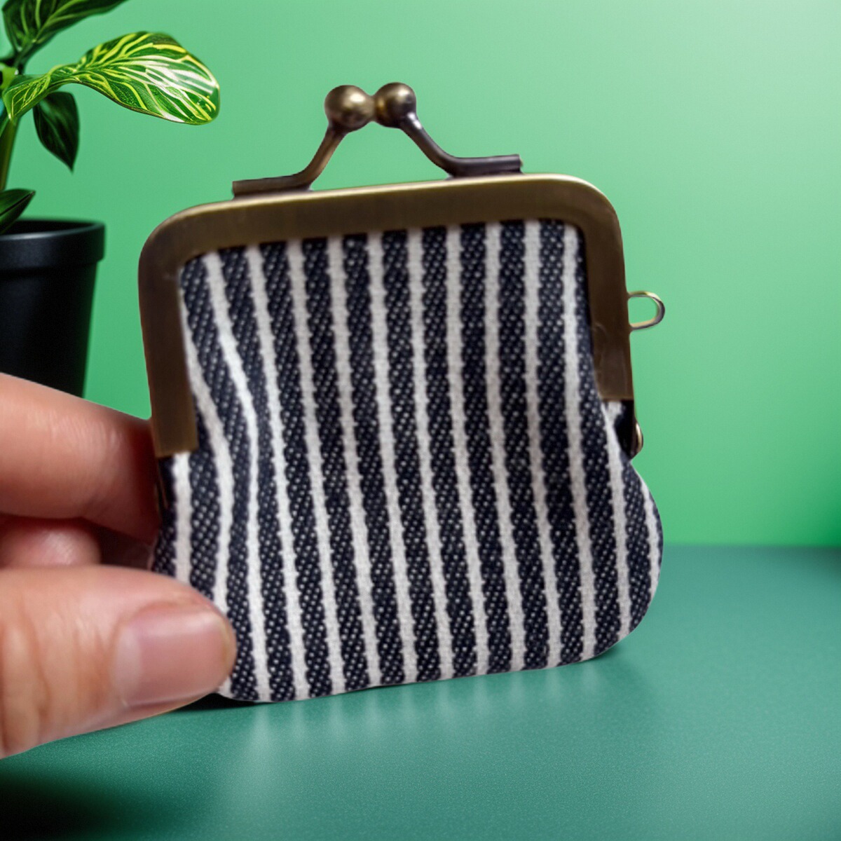 Ayanokoji日本口金包硬币包