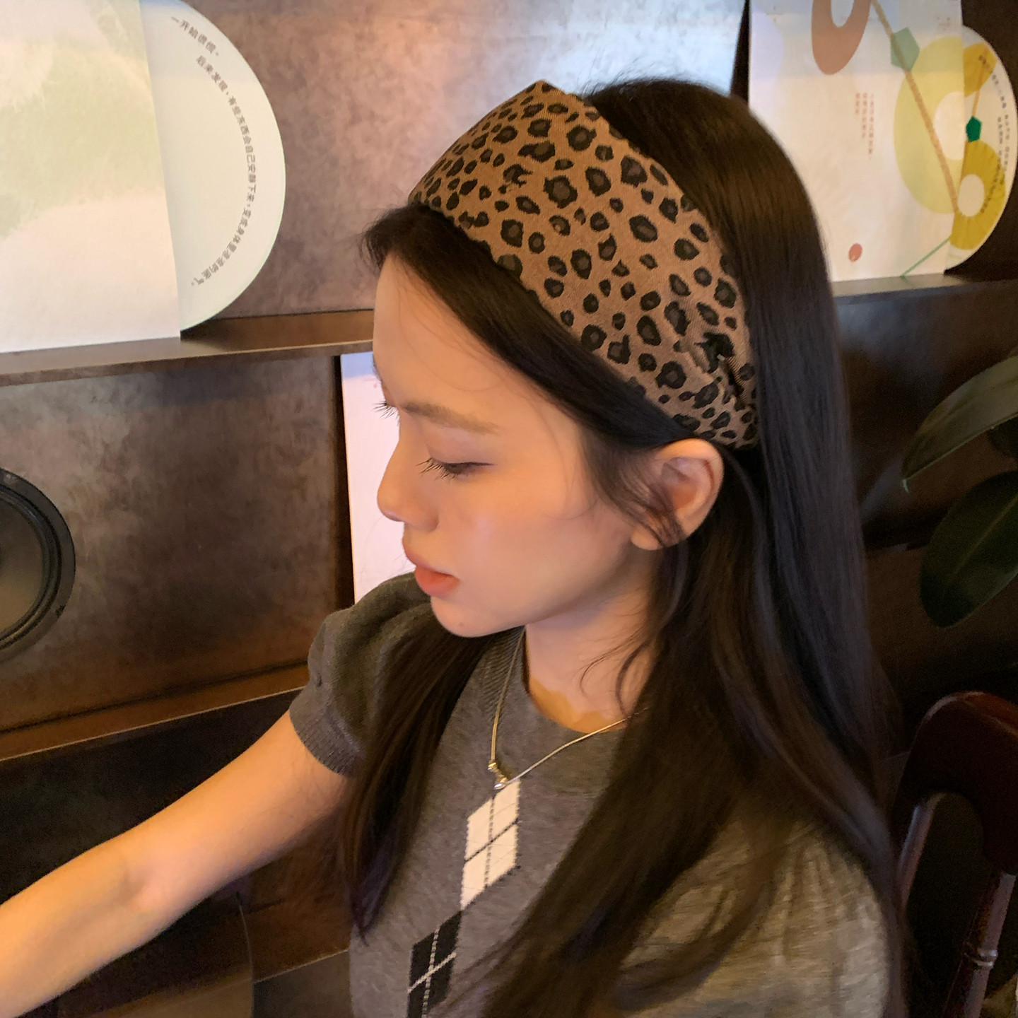 早秋新款豹纹宽边发箍增高颅顶头箍女法式高级感压发发卡外戴发饰图片