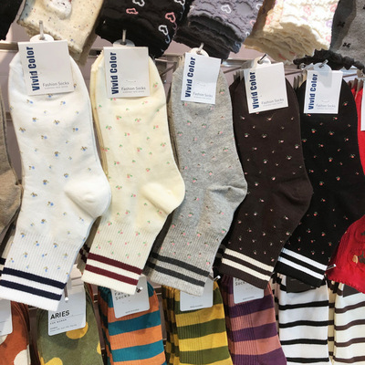 韩国袜子vividcolor女袜田园风小郁金香百搭甜美新款中筒两杠5207