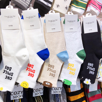 秋冬新款韩国袜子ggorangnae卡通小印花女袜中筒拼色字母棉袜2113