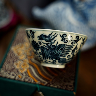 JM078景墨春风-柴窑2号釉全手工全手绘缠枝双凤折腰主人杯-60毫升