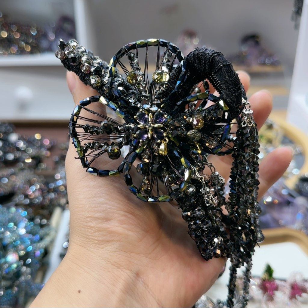 西家品质铜丝水晶大抓夹，配流苏,饰品/流行首饰/时尚饰品新,发饰,淘宝优惠券,粉丝福利购,淘宝优惠卷