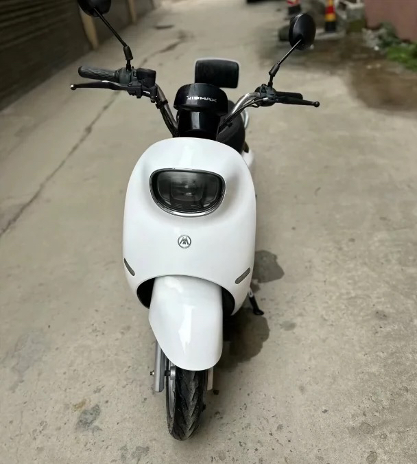 爱玛雷拉Q312电动车配件原装正品外壳艾玛前围前泥板挡水板内箱