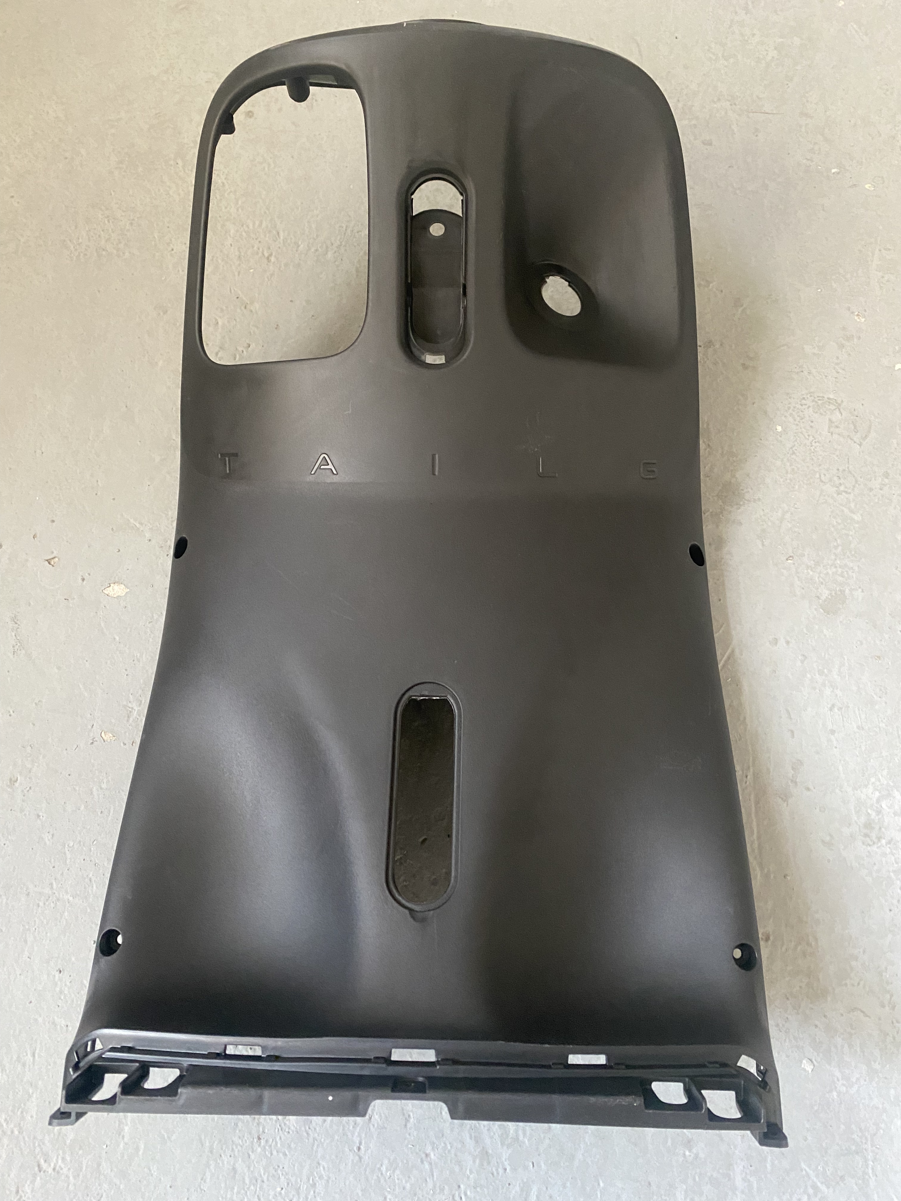 台铃电动车配件工具箱/MT-E9/PP/黑色/标兵超能版KD