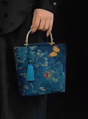 新中式花鸟布艺手提包国风摆件