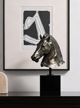 简约现代青铜马头树脂摆件乔迁