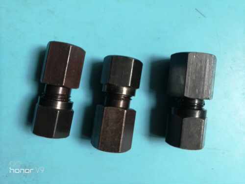 GB/T3751卡套式压力表接头8#一14x1.5