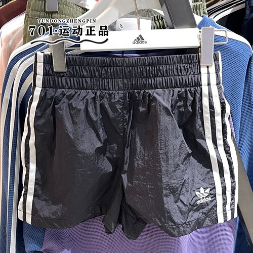 阿迪达斯三叶草女子三条杠刺绣logo速干透气百搭休闲短裤KA3924