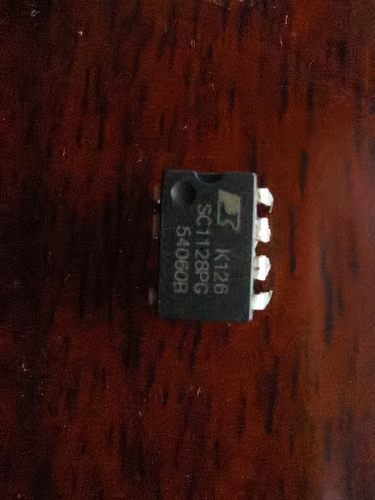 SC1128PG直插八脚变频板开关电源芯片4m陶瓷晶振直插三脚J0034