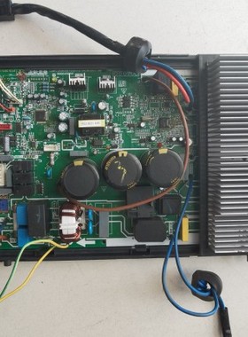 72W 美的3P变频板202302100906 SCM1246 311 0515 6061HD 带铁壳