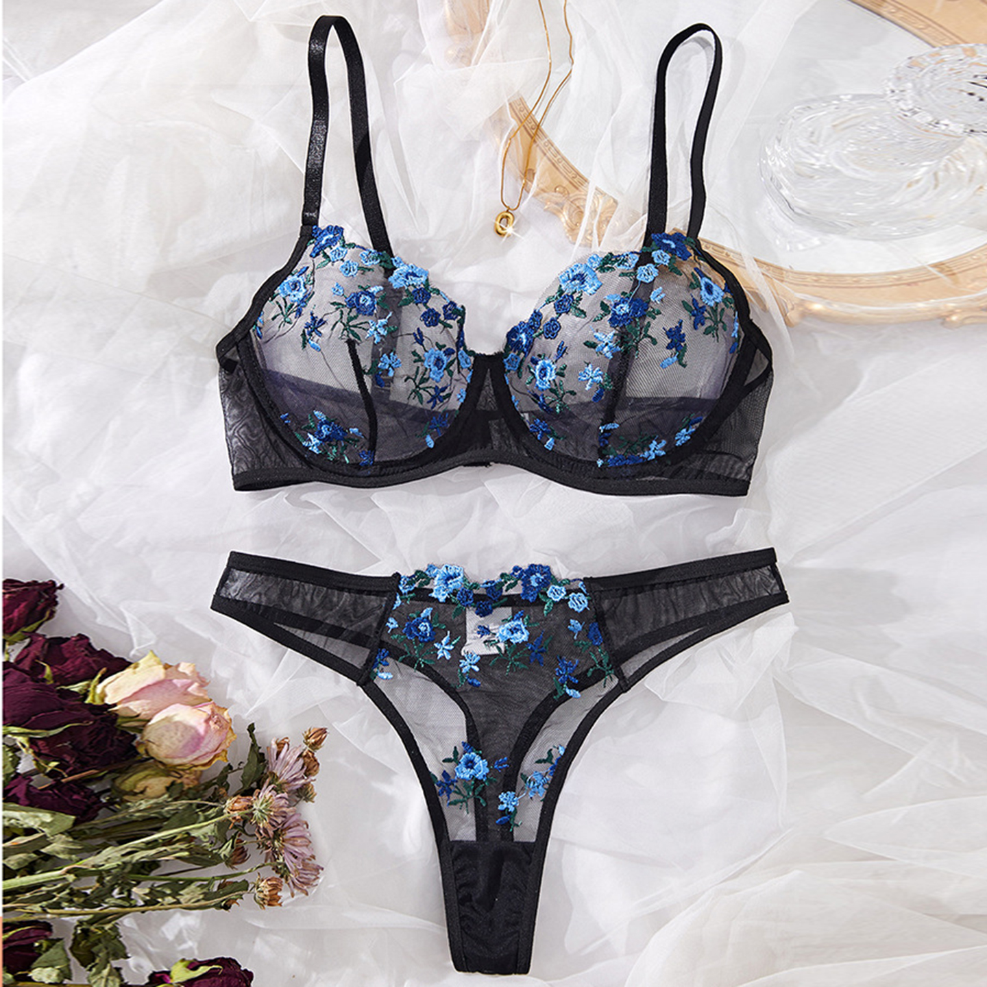 跨境加大码性感内衣女刺绣超薄杯文胸套装钢托聚拢大胸透明三点装