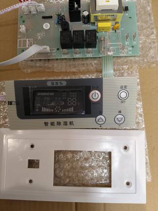 全新款三相双压触摸屏380V，带薄膜开关