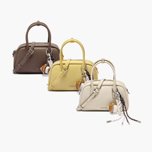 百丽包包女夏新休闲单肩斜挎手提波士顿包法棍送女友礼物BL832BX5