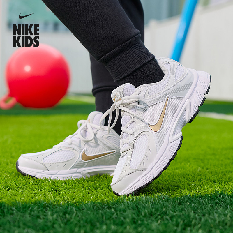 耐克大童轻便透气运动鞋春季男女童时尚抓地NIKE V5 RNR HQ6411