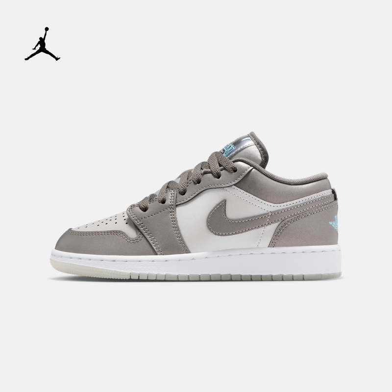 耐克乔丹大童平底AJ1板鞋冬季新款男女童低帮运动鞋JORDAN HV4398