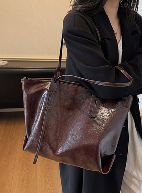 大容量油蜡皮手拎包包女士2026新款时尚百搭单肩包秋冬通勤托特包