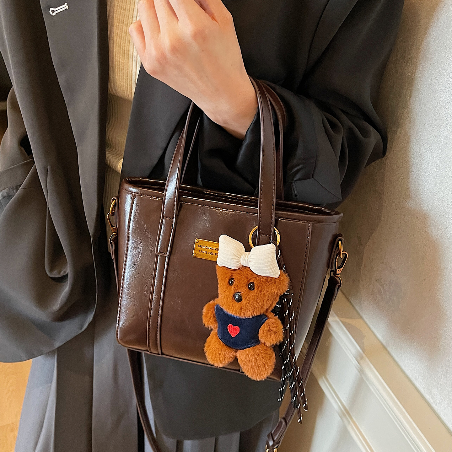 复古手拎包女式2025新款时尚百搭