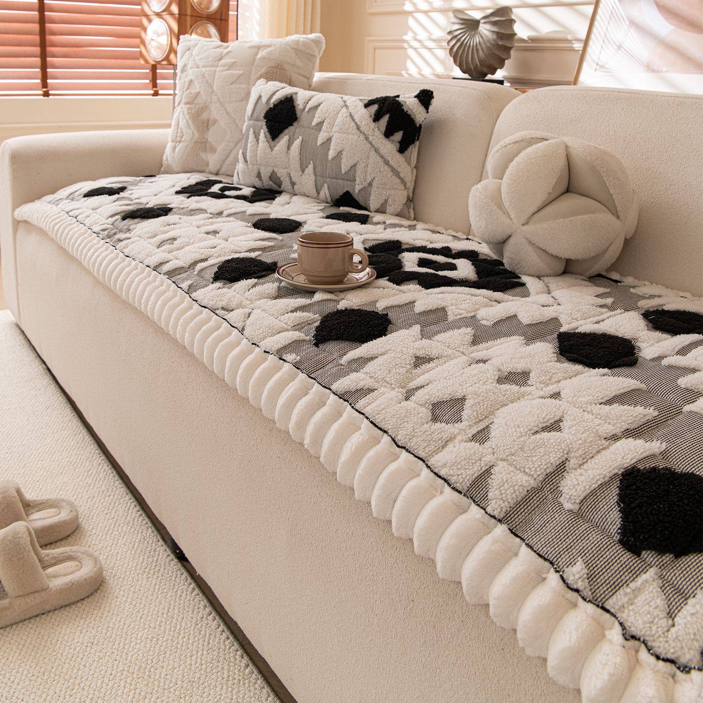 轻奢高级感沙发垫2026冬季新款加厚毛绒盖布巾一片式直排防滑坐垫