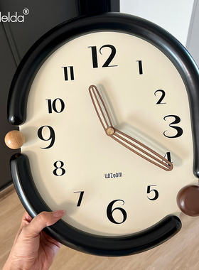 Mandelda免打孔钟表挂钟客厅简约大气2025新款创意轻奢时钟挂墙