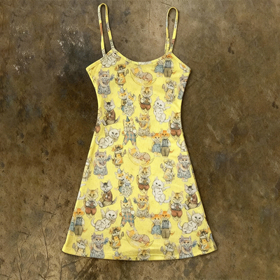 Y2k复古甜妹风黄色猫咪满印吊带连衣裙 收腰显瘦 A 字辣妹短裙