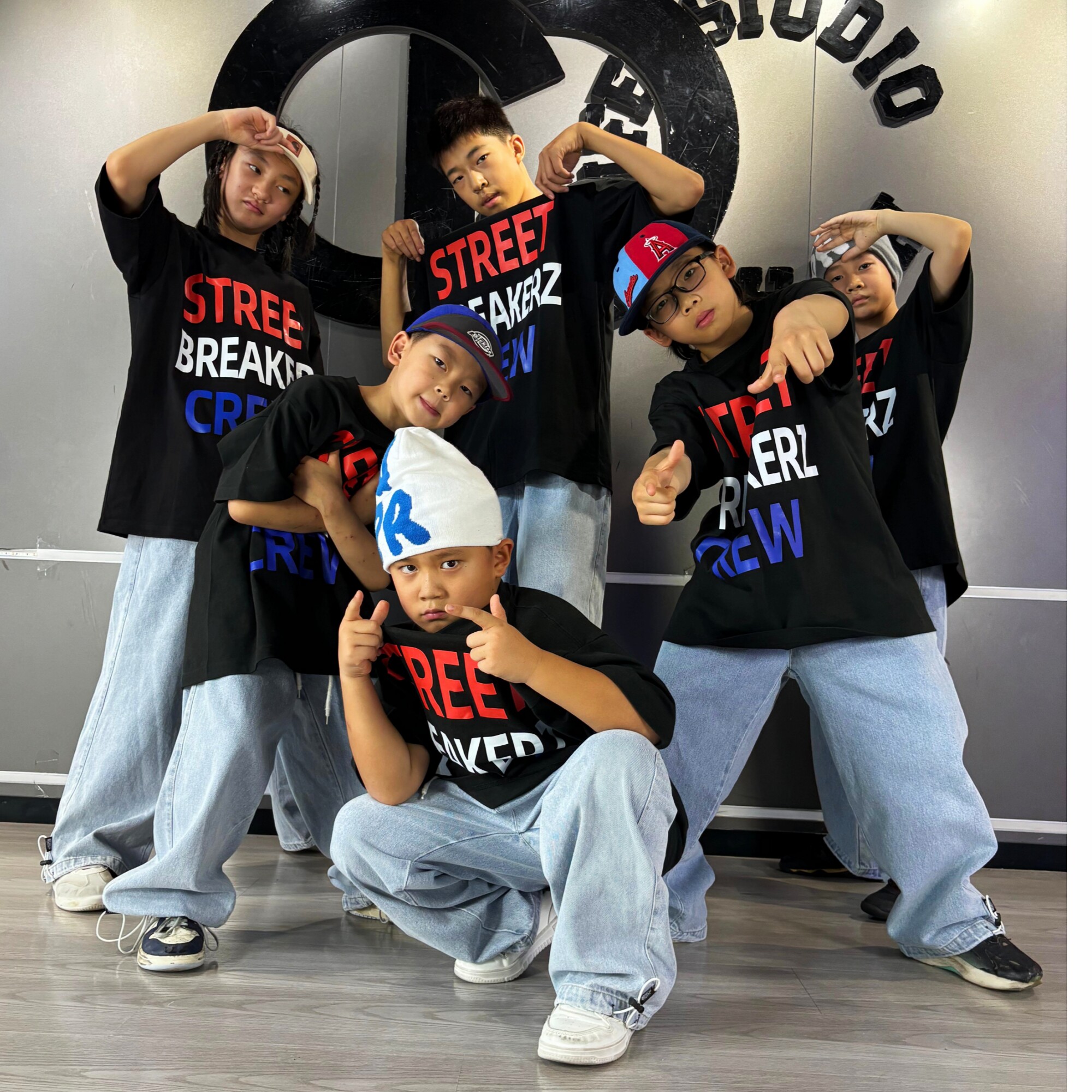街头嘻哈hiphop宽松经典牛仔裤