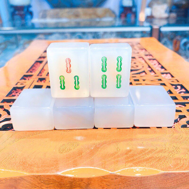 天然玛瑙麻将牌玉石麻将玉髓水晶父亲节日成人大号手搓牌高档礼品