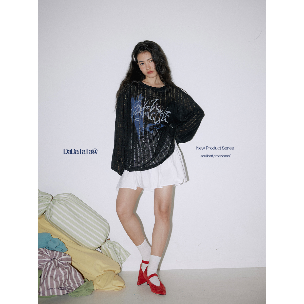 晶咕白标DADATATA小镂空长袖印花上衣＋A字型裙摆半身短裙