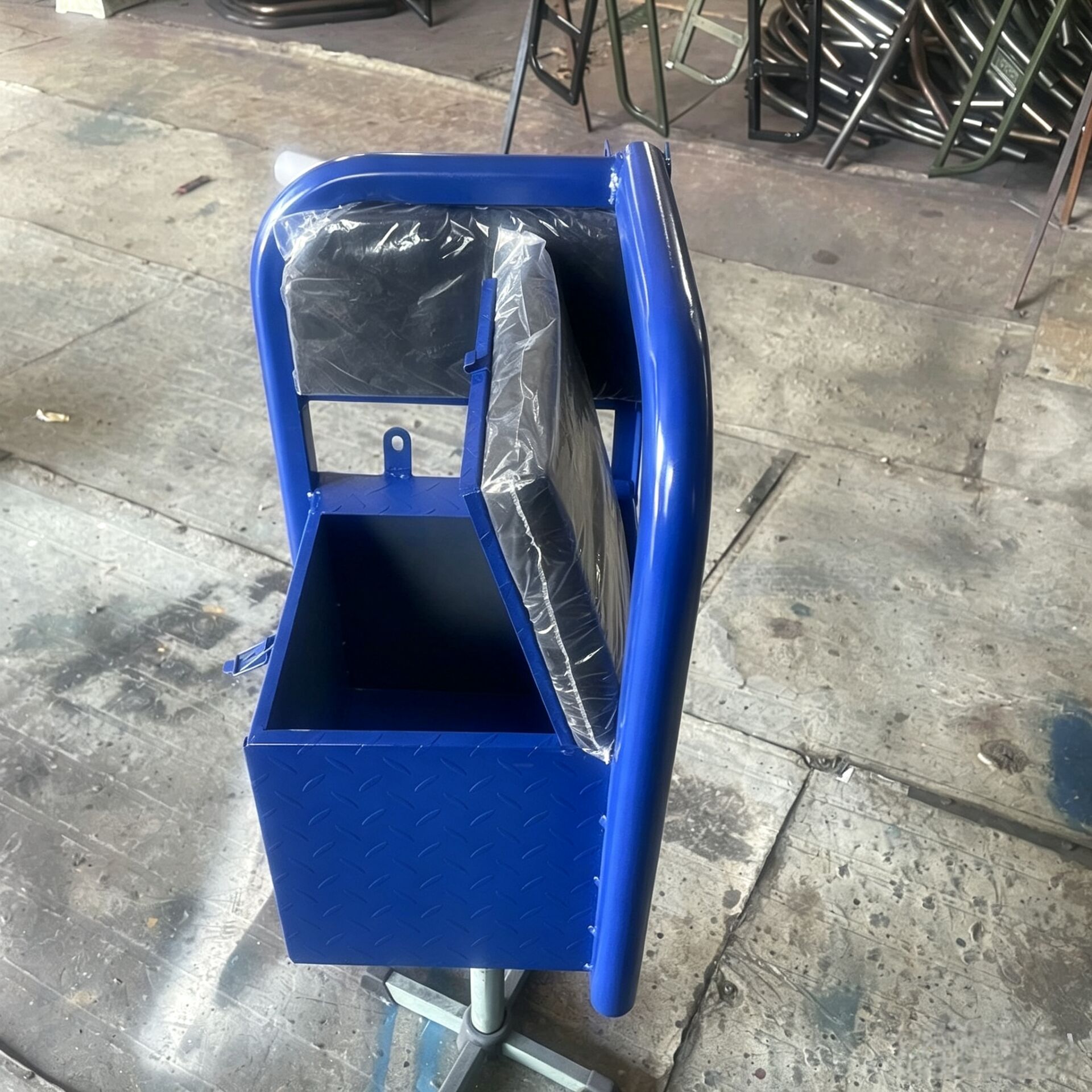 三轮车通用改装铁工具箱