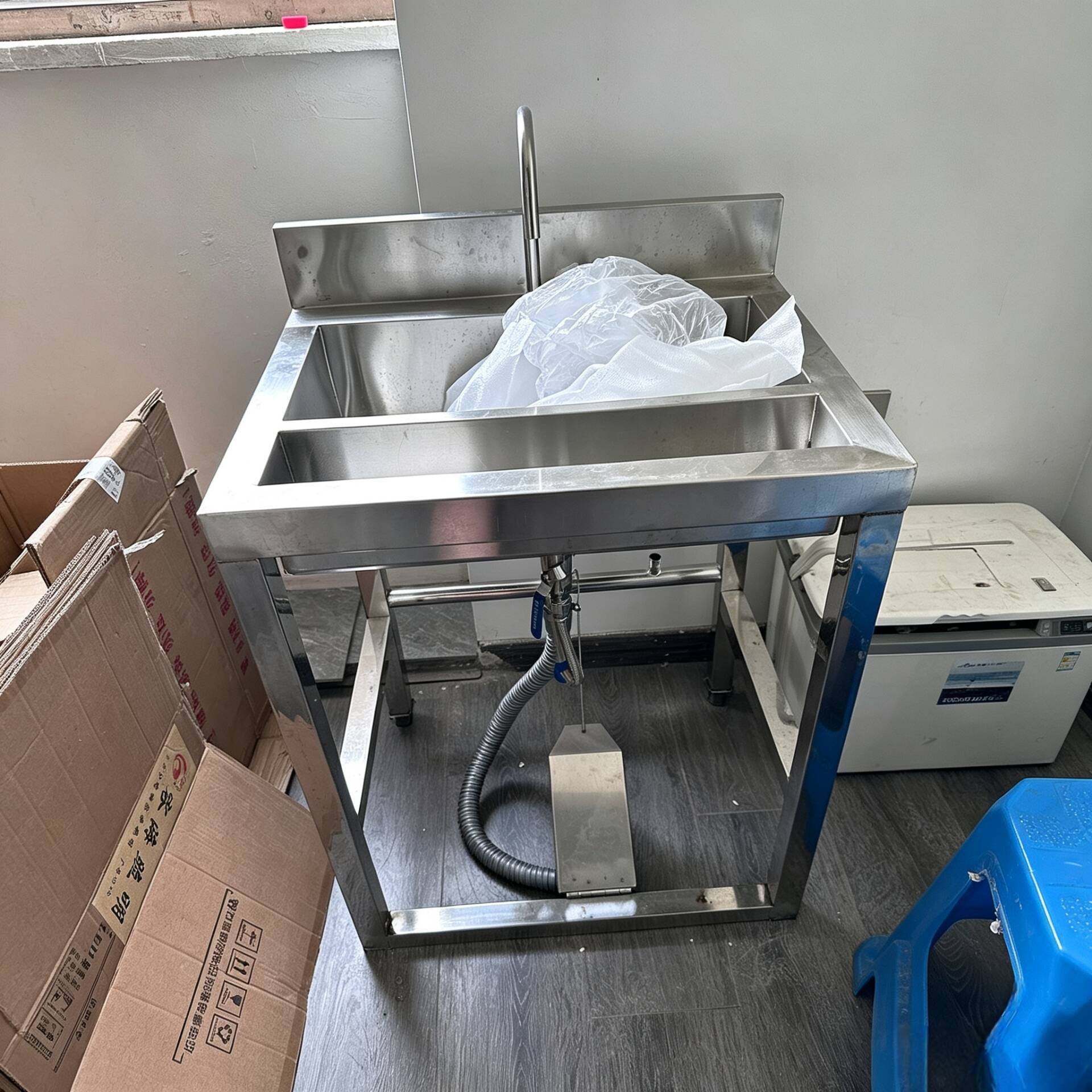 商用脚踏式消毒洗手池