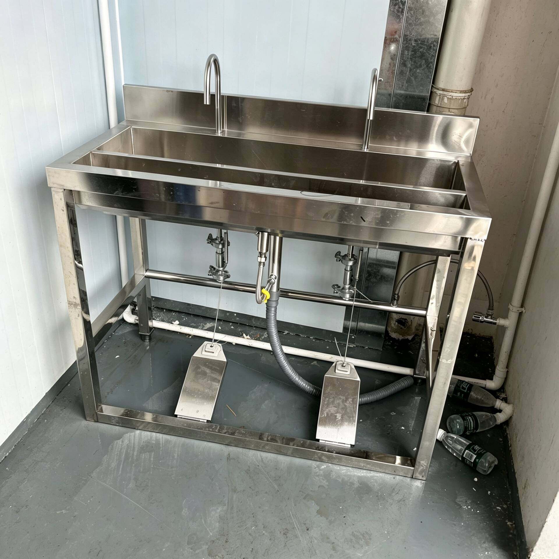 定做不锈钢脚踏式洗手池