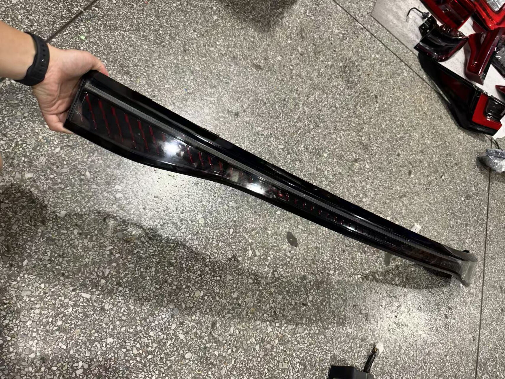 适用极狐贝塔S3尾灯中间贯穿尾灯左右尾灯刹车灯转向灯倒车灯拆车