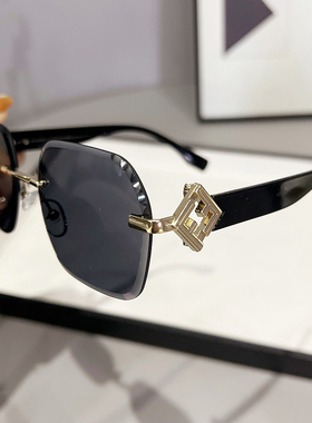 网红墨镜女ins街拍太阳镜时尚防紫外线舒适超酷眼镜2025年新款潮