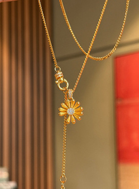 金色雏菊花朵月牙款项链流苏长款