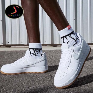 NIKE AIR FORCE 1 AF1 空军一号白色女子休闲低帮板鞋 FN6326-100