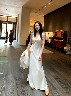 Floating 扭结设计感醋酸v领连衣裙女法式优雅气质高级感无袖长裙