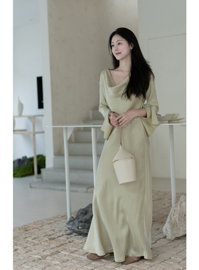 Floating 和田玉色/铜氨丝斜裁荡领连衣裙女优雅气质高级感长裙