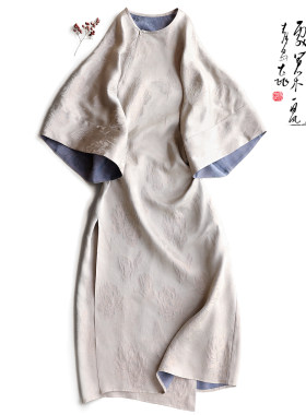 云澍真丝提花宽松盘扣收腰连衣裙