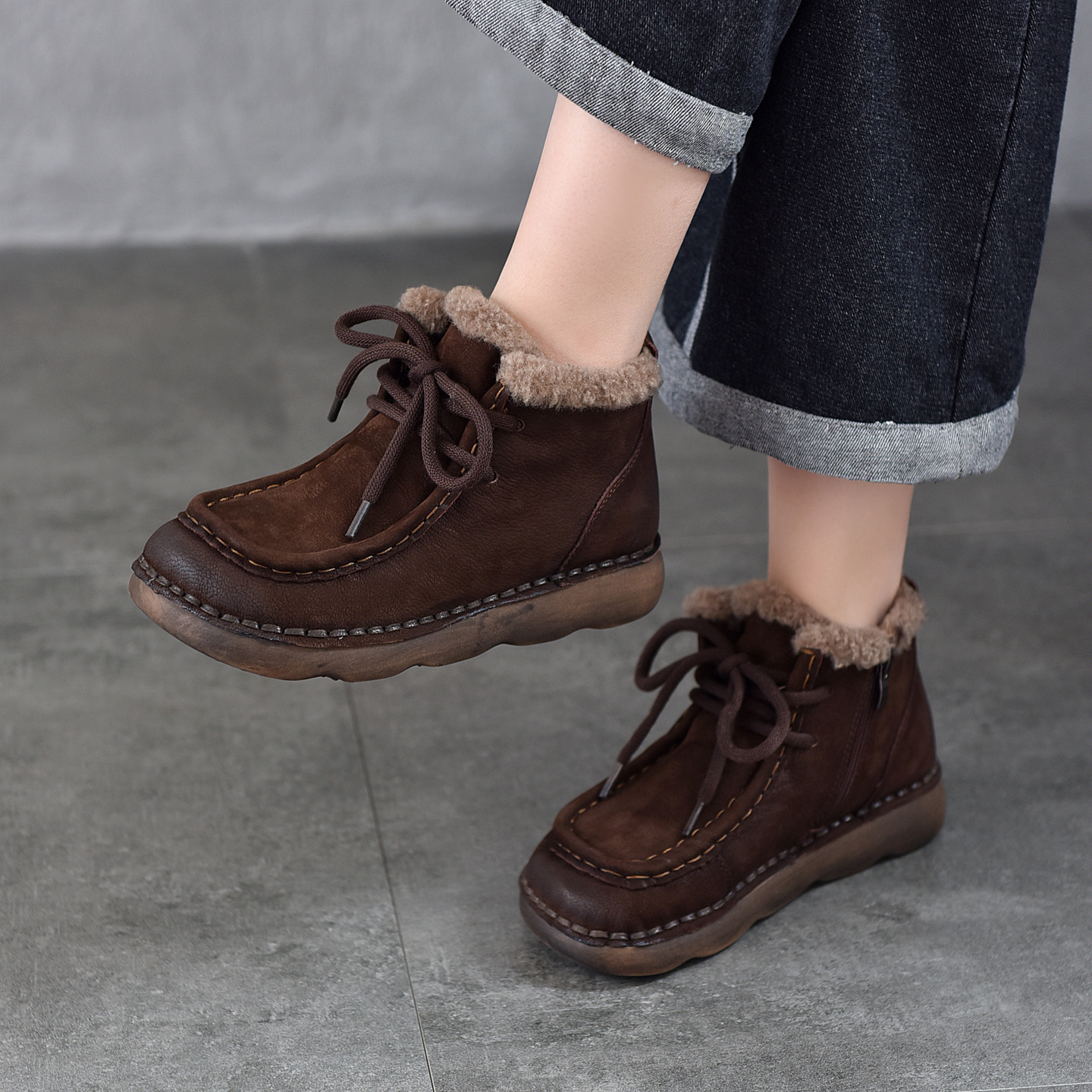 东北加厚保暖女式真皮雪地靴防滑2025冬款头层牛皮加绒短靴女棉靴