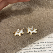 方糖家 新年轻奢贝母生肖马年小马耳钉小众高级独角兽巨好看耳环