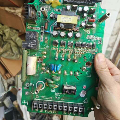 议价易能变频器驱动板EN1521S10P10，EN2110可维修