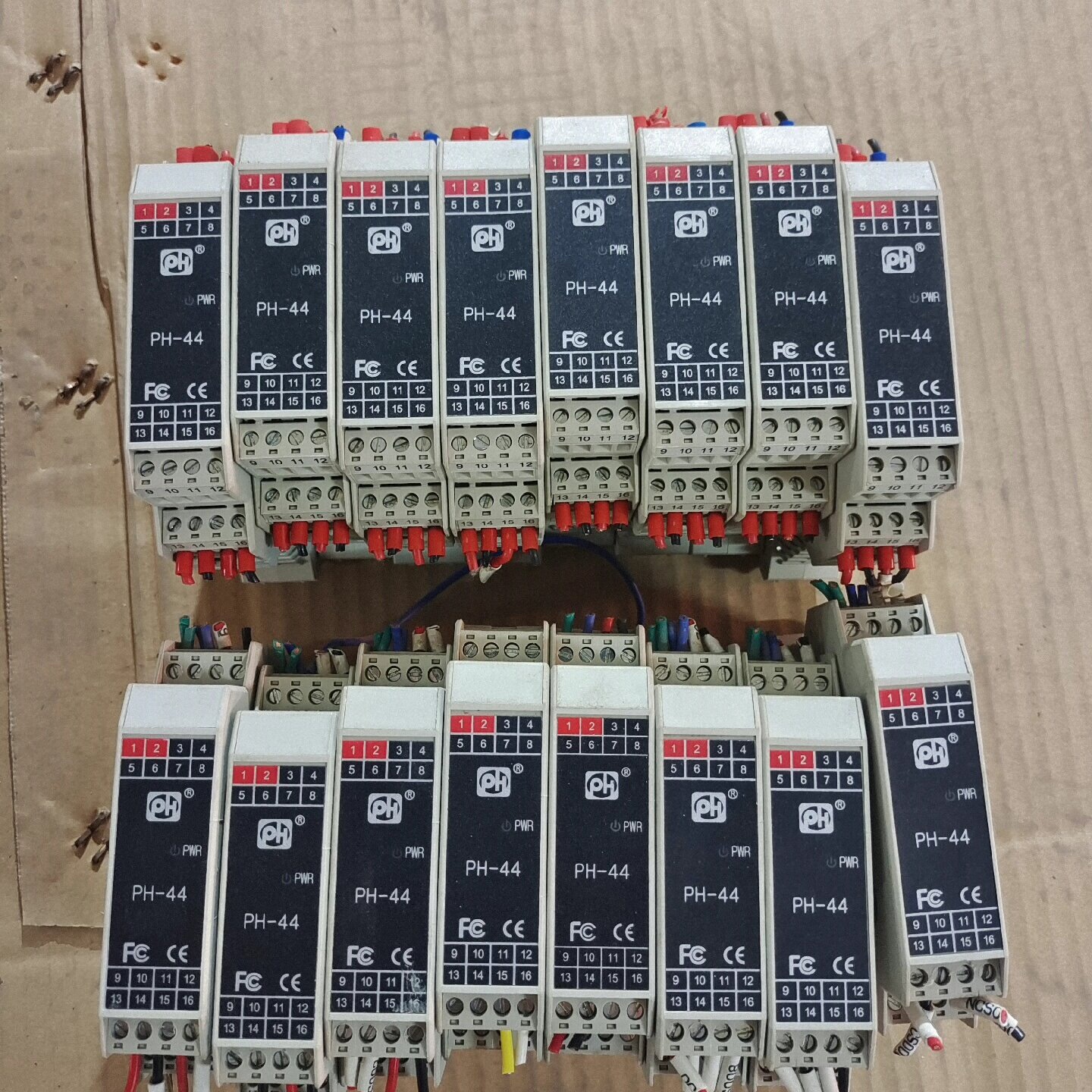PH447AAAAD隔离安全栅二手拆机实物图拍摄需要联系--议价商品图片
