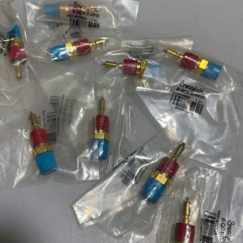 世伟洛克swagelok B-QC4-D-4PM (9个)--议价商品