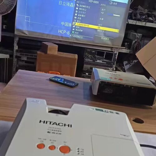 二手投影机 日立HCP-630X教育会议投影仪 家用办公效果--议价商品