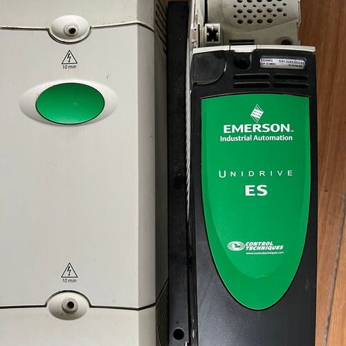 艾默生电梯变频器 ES3401 15KW 原装拆机--议价商品