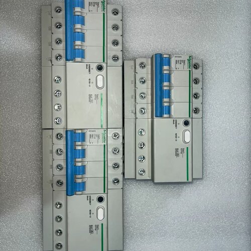施耐德 微断EZ7漏电 D16A 4P 三台 250打包 包--议价商品